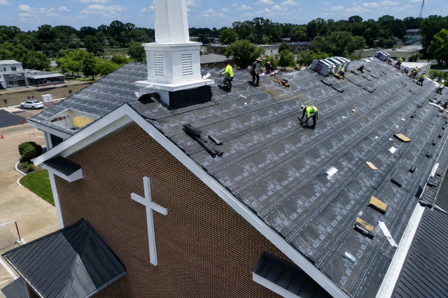 Commercial spray foam roofing application