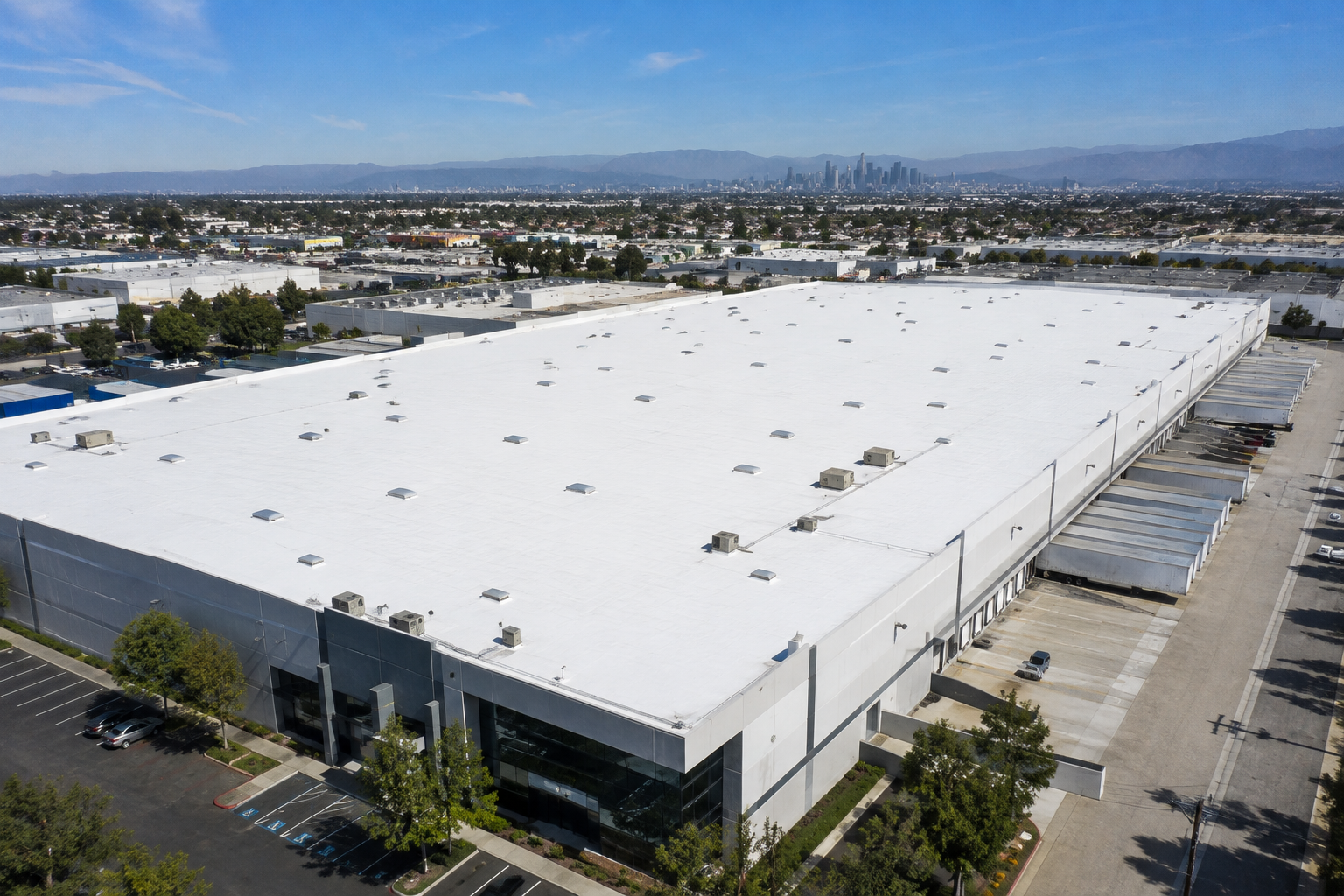 Finished seamless commercial roofing project in Los Angeles